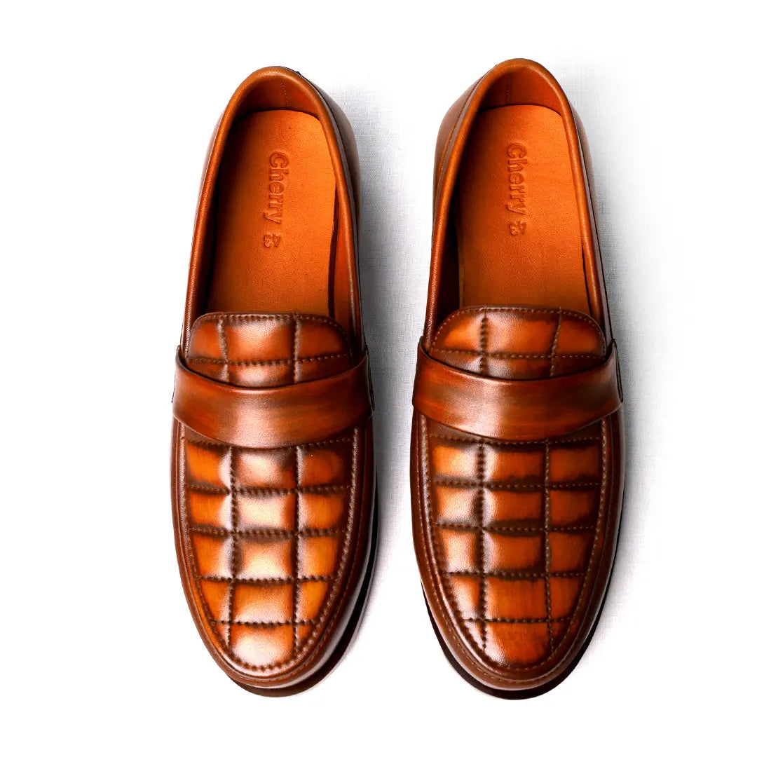 Izium Inspire Checked Men's Brown Leather Loafer