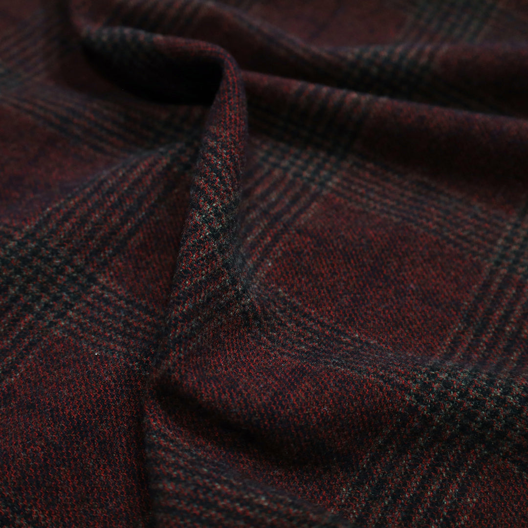 Fintes (Maroon)
